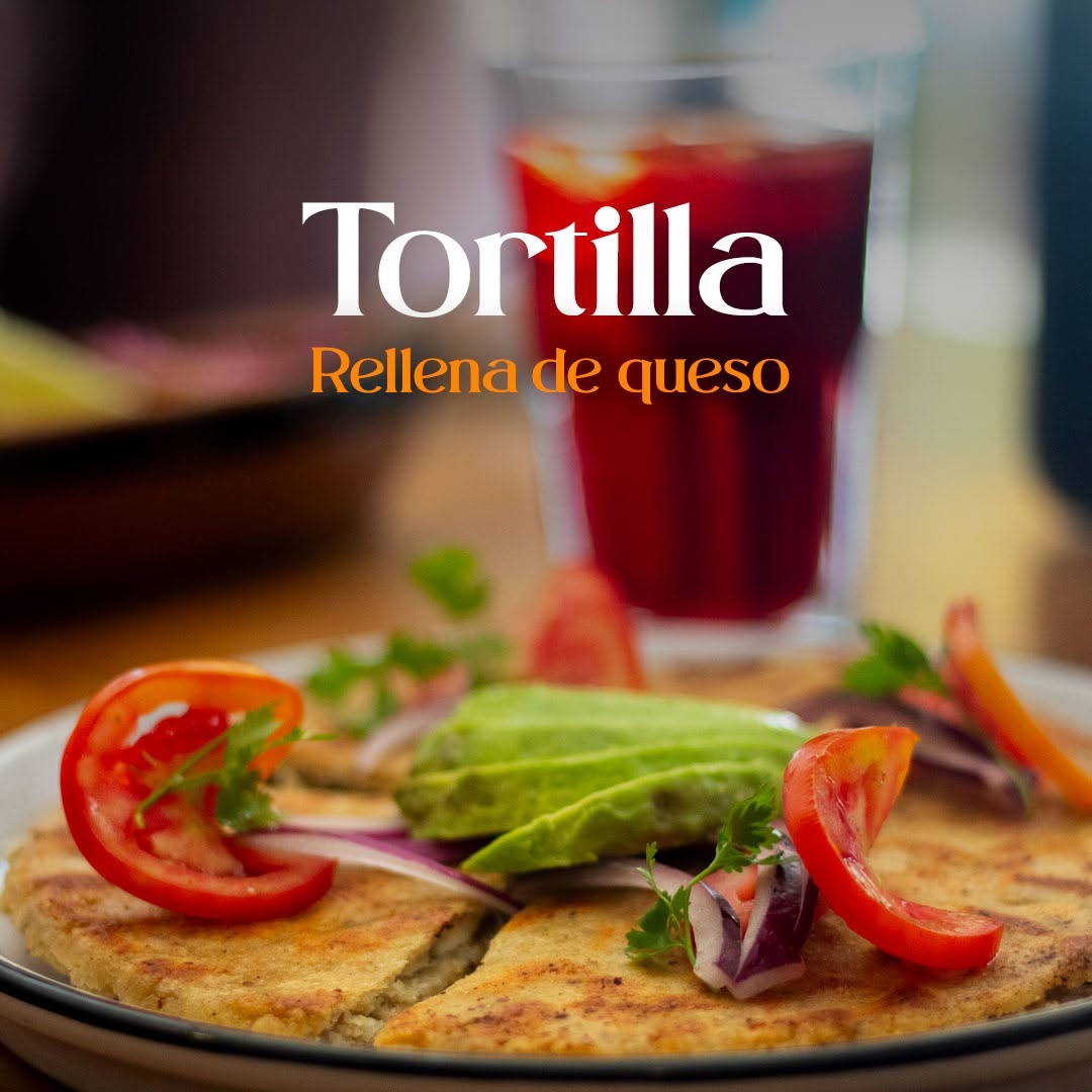 Tortilla rellena de queso de la casa